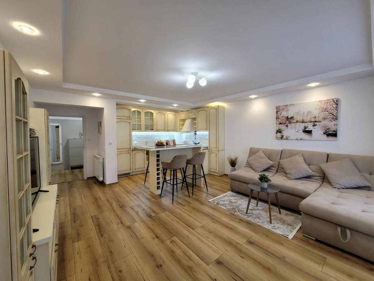 Vazov Apartment Kazanlŭk Extérieur photo